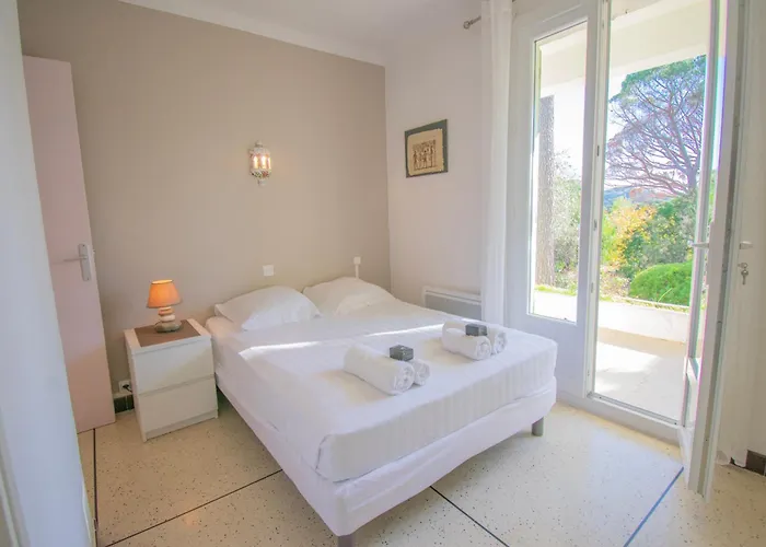 House 8 People Garden Close To The Sea St-raphael * Saint-Raphaël