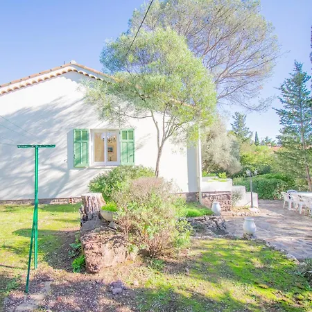 度假居 House 8 People Garden Close To The Sea St-raphael Saint-Raphaël