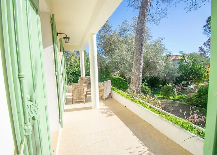 House 8 People Garden Close To The Sea St-raphael Ferienhaus Saint-Raphaël