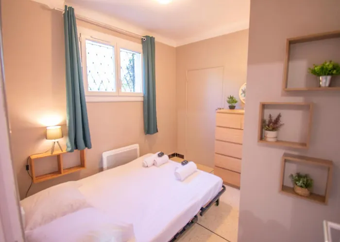 Ferienhaus House 8 People Garden Close To The Sea St-raphael Saint-Raphaël