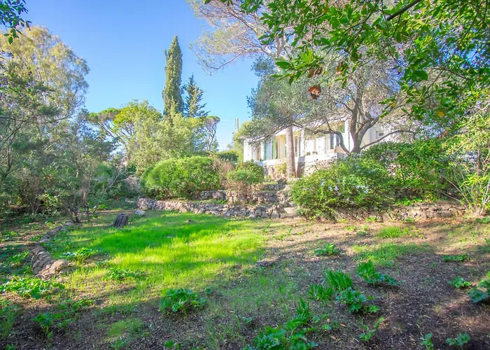 Ferienhaus House 8 People Garden Close To The Sea St-raphael